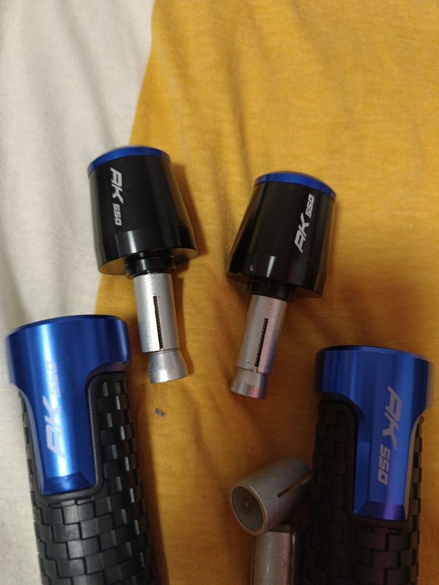 maniglia del manubrio del motociclo