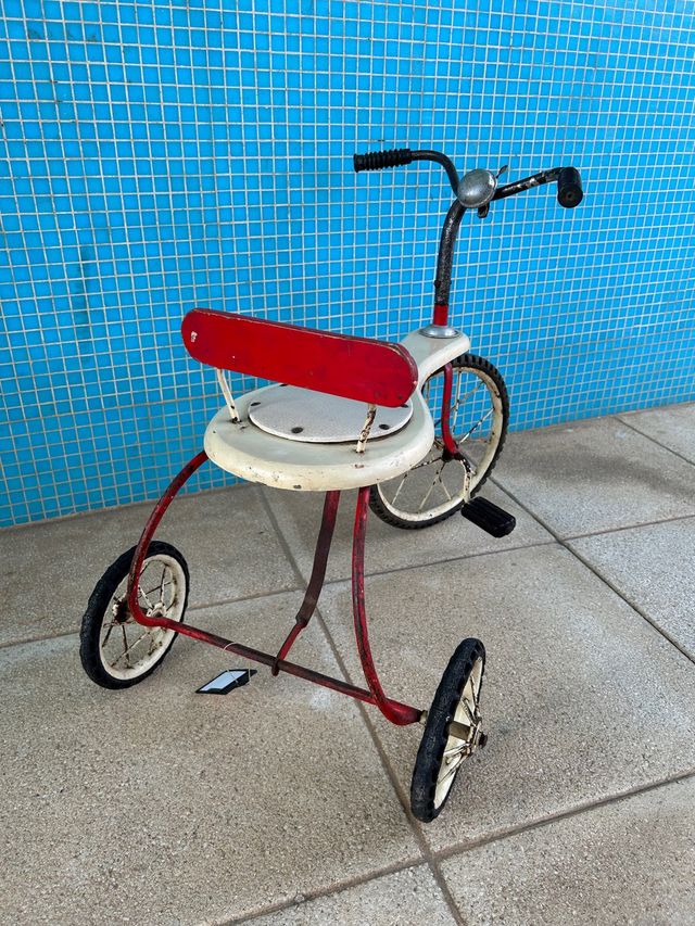 Triciclo antigo