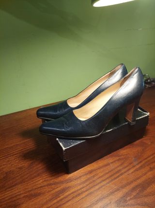 Décolleté scarpe pelle nera tacco 9 tg. 39