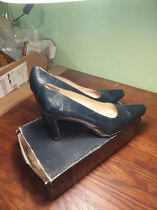 Décolleté scarpe pelle nera tacco 9 tg. 39