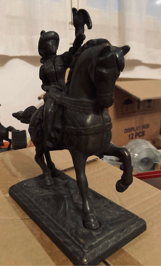 Cavallo con Falconiere