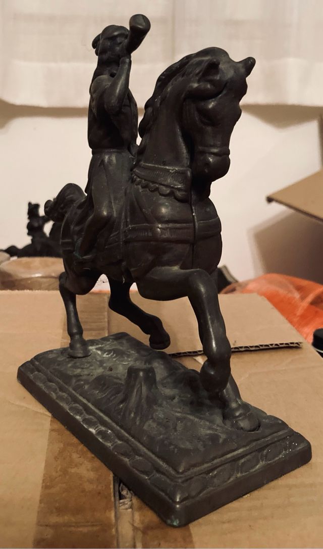 Cavallo in Fusione di Metallo