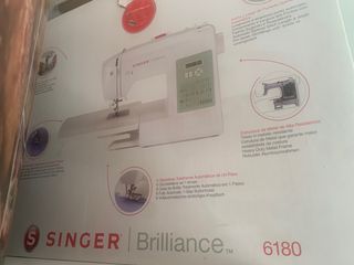 Máquina de coser singer brillance 6180