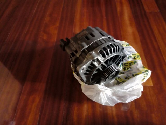 Alternador marca Mitsubishi