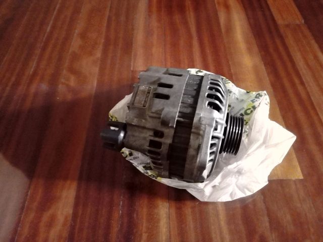 Alternador marca Mitsubishi