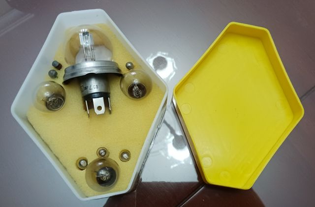 Caja de luces y interruptor de luz larga Renault.