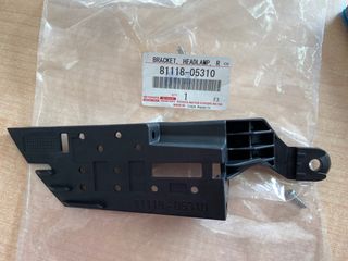 81118-05310 Mensula faro delantero derecho 