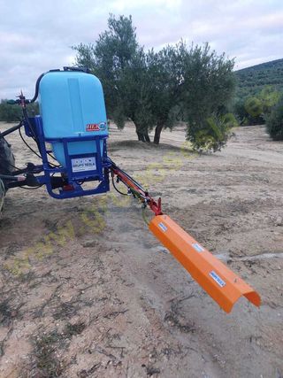 CUBA SUSPENDIDA DE 800 L MAS BARRA HIDRAULICA