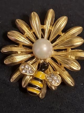 Broche y colgante para collar abeja margarita joya
