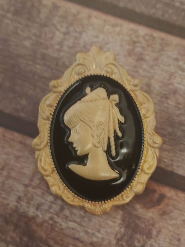 Broche y colgante para collar estilo mujer vintage