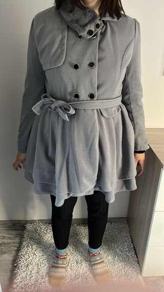 Cappotto donna grigio con eco-pelliccia – taglia S