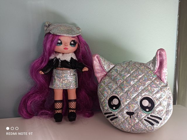 Muñeca Na na na surprise