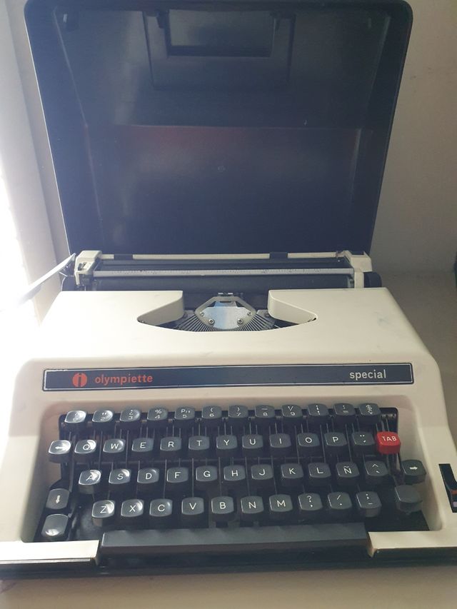 Máquina De escribir Olympiette Special