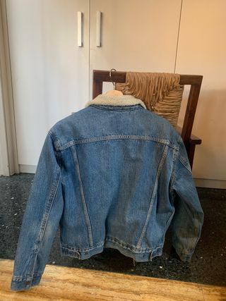 chaqueta vaquera con borrego Levis