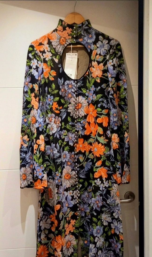 Vestido de Rabanne x H&M