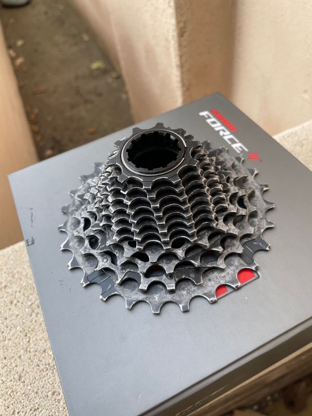 cassette sram force axs 10-28