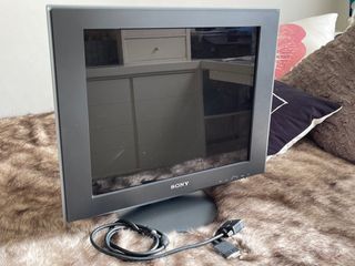 Monitor Sony LCD 17 “ SDMH74P