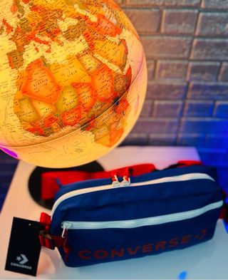 Riñonera CONVERSE Fast Pack,NUEVA a estrenar