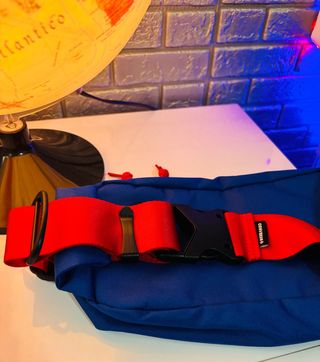 Riñonera CONVERSE Fast Pack,NUEVA a estrenar