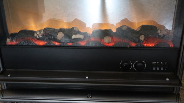 Estufa eléctrica,además visualiza fuego artificial