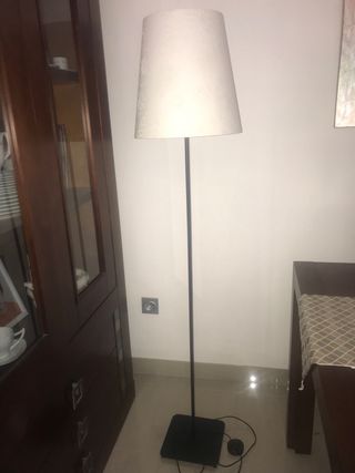 Lámpara de pie
