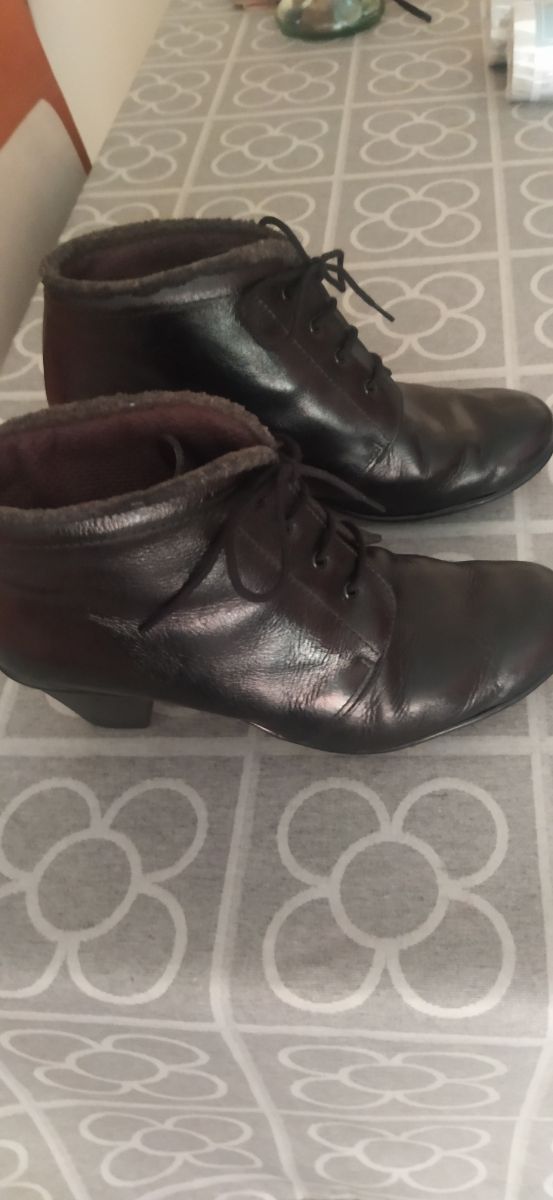Última oferta Botines piel negros mujer