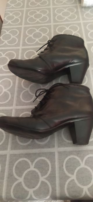 Última oferta Botines piel negros mujer