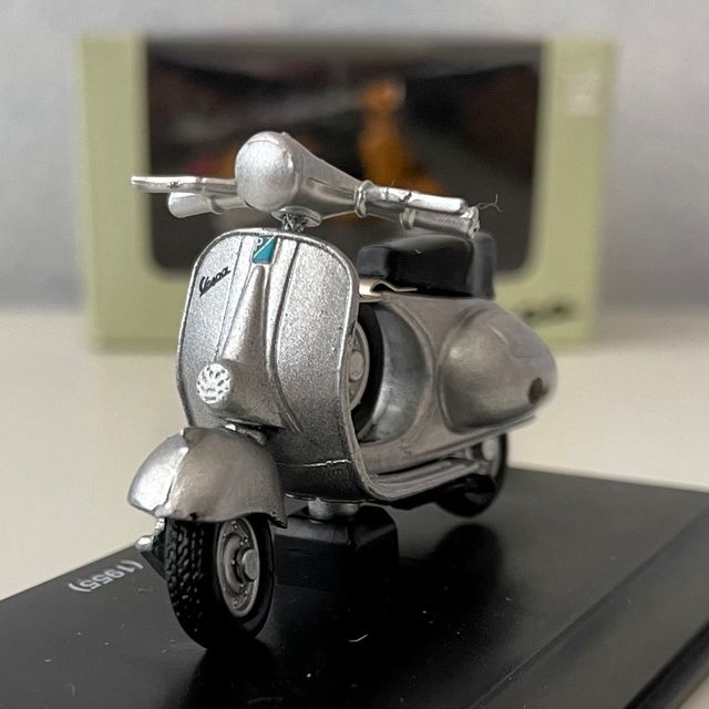 VESPA 1:32