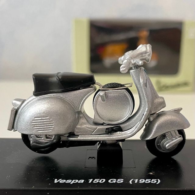 VESPA 1:32