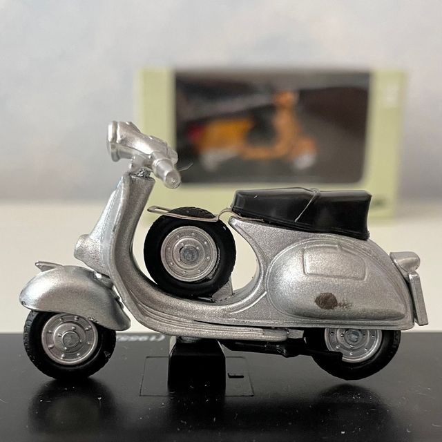 VESPA 1:32