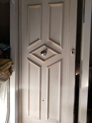 Puerta de entrada de calle PVC blanco