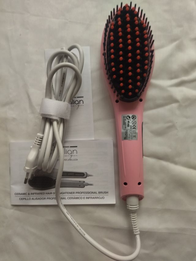 Cepillo pelo eléctrico.