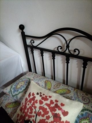 Cabecero negro de forja