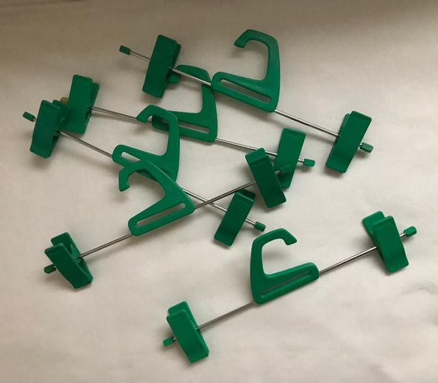 LOTTO di 6 grucce vintage per abiti per adulti