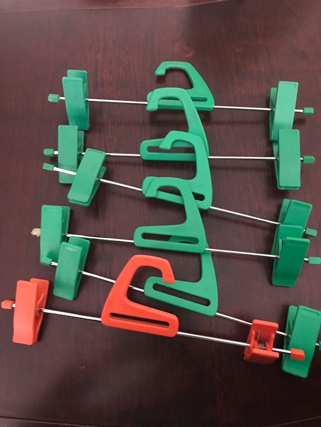 LOTTO di 6 grucce vintage per abiti per adulti