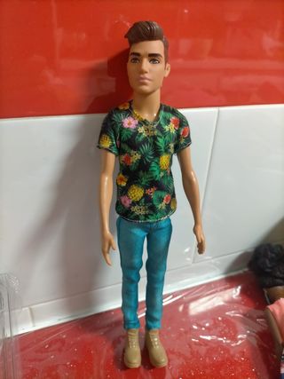 Muñeco ken