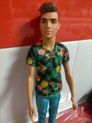 Muñeco ken