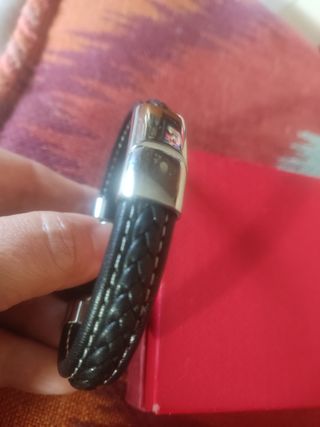 PULSERA MACIZA GRUESA CUERO DE HOMBRE LETRA J