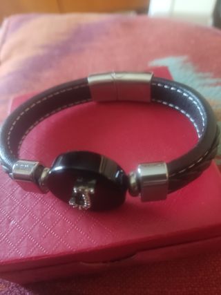 PULSERA MACIZA GRUESA CUERO DE HOMBRE LETRA J