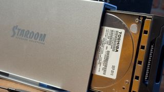 Cajas Stardom +  discos duros / ver anuncio