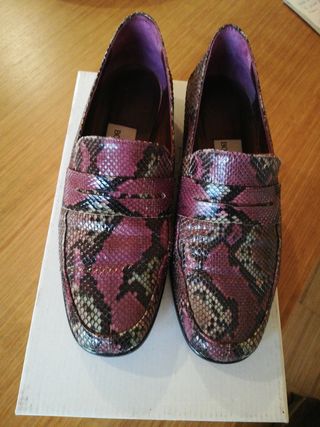 Mocasines de piel cocodrilo