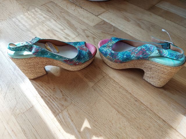 Zuecos chica