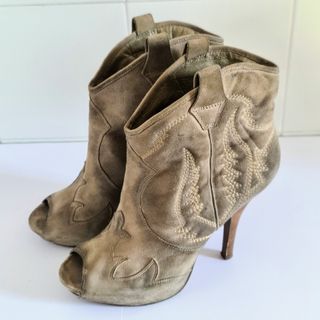 ASH BOTINES DE TACON EN ANTE Y PUNTERA ABIERTA T40