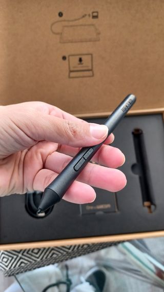 Tableta One by Wacom Médium ◇ NUEVA