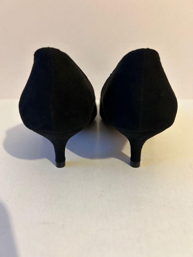 Salón negro, talla 37.