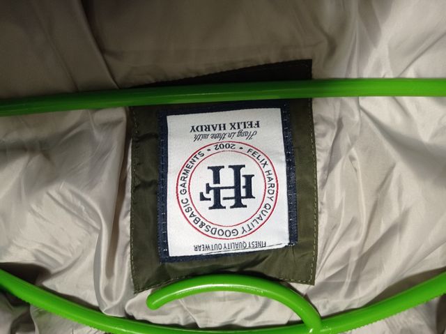 Plumífero Félix Hardy