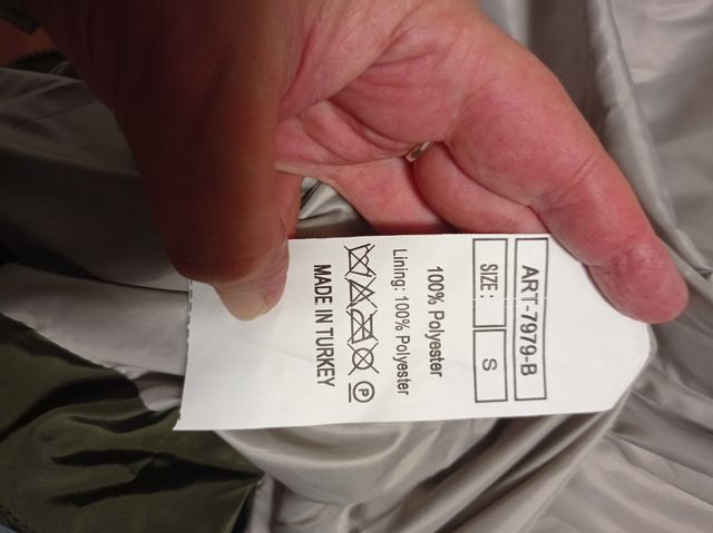 Plumífero Félix Hardy