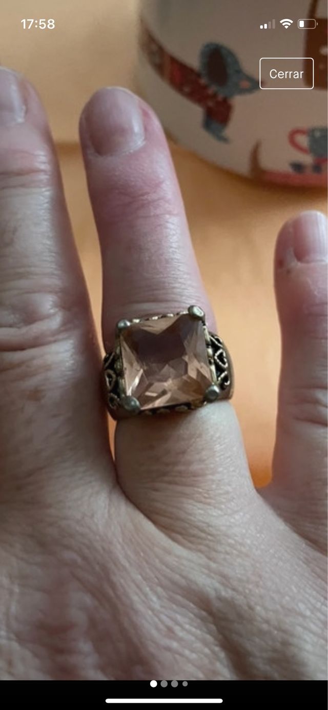 Anillo en acero y circonita.