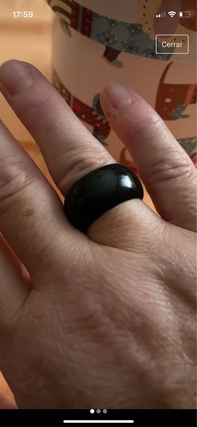 Anillo negro en acero.Precioso.