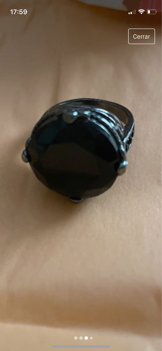 Bonito anillo negro Vintage.